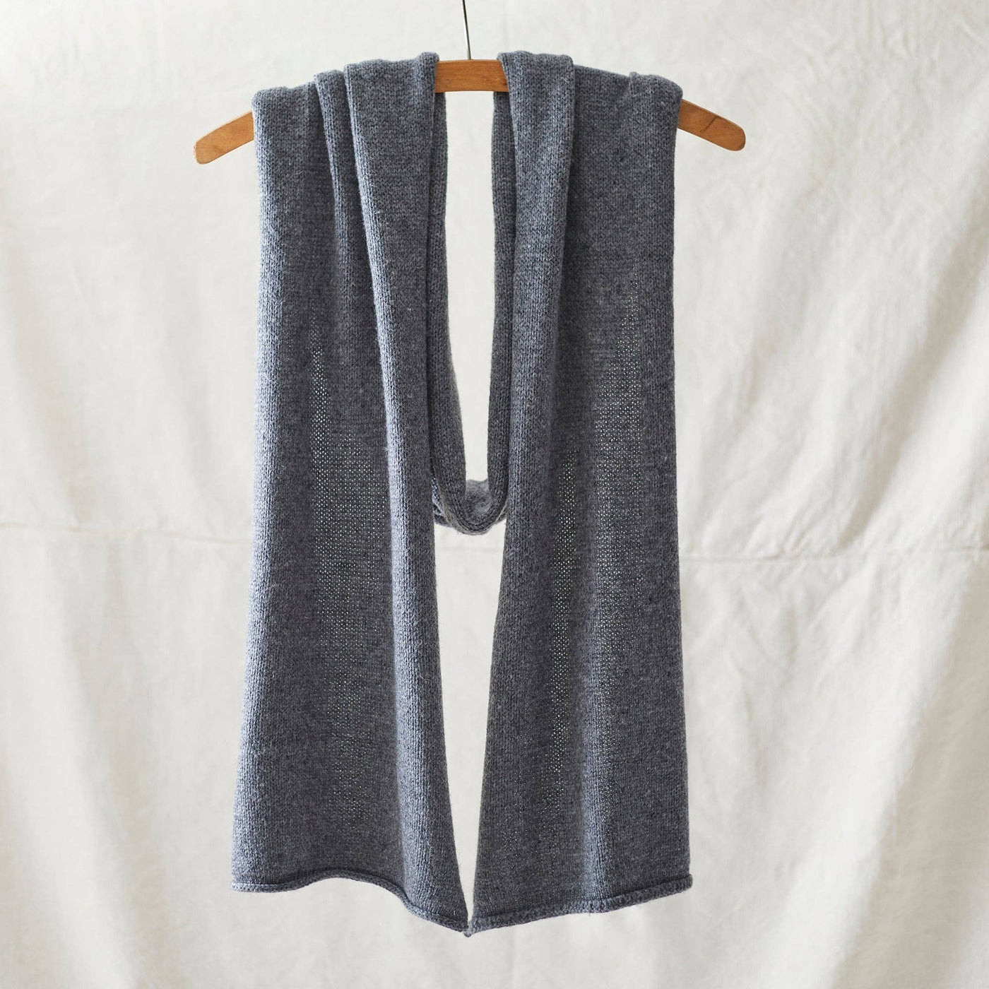Merino wool scarf charcoal grey AQ2